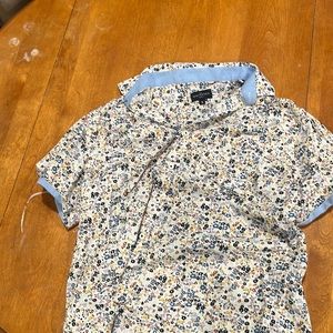 Rue saint Patrick Montreal flower button up medium